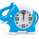 Ceas decorativ de birou și masă, în formă de elefant, pentru cameră copil