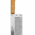 Cuțit ondulat pentru cartofi și legume, lamă din inox, mâner din lemn, crem, 15cm