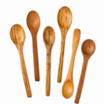 Set 6 linguri din lemn pentru servire și degustare
